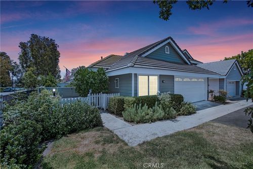 19 Spinnaker, Irvine, CA, 92614-7062 | Card Image