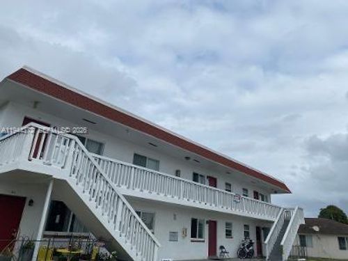 6-7011 Pembroke Rd, Pembroke Pines, FL, 33023-2660 | Card Image