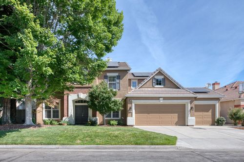 2612 E Shea Dr, Fresno, CA, 93720-4406 | Card Image