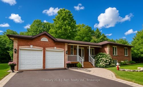 1 Blackcomb Dr, Coldwater, ON, L0K1E0 | Card Image