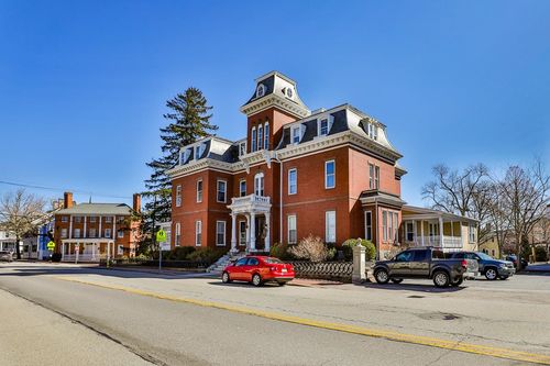 1-241 Middle Street, Portsmouth, NH, 03801 | Card Image