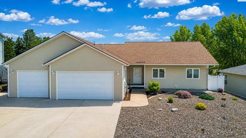 230 Sw Sanna Ct, Pullman, WA, 99163-5252 | Card Image