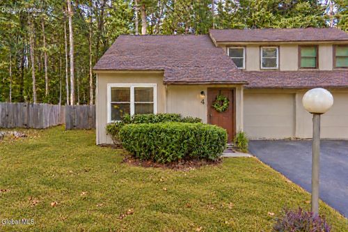 4 Wake Robin Rd, Malta, NY, 12020-4446 | Card Image