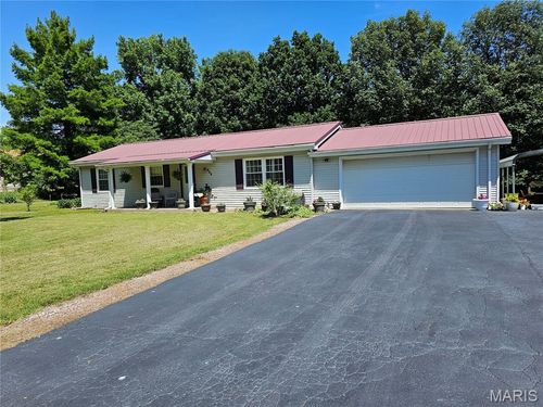 908 S 8th St, Coulterville, IL, 62237-1504 | Card Image