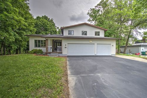6680 John Dr, Mt Zion, IL, 62549-2745 | Card Image