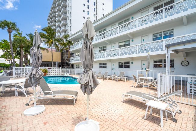 APT-107 - 419 Golden Isles Dr, Condo with 1 bedrooms, 1 bathrooms and null parking in Hallandale Beach FL | Image 20