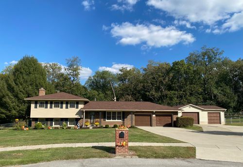 4042 Longford Ct, Lexington, KY, 40516-9620 | Card Image