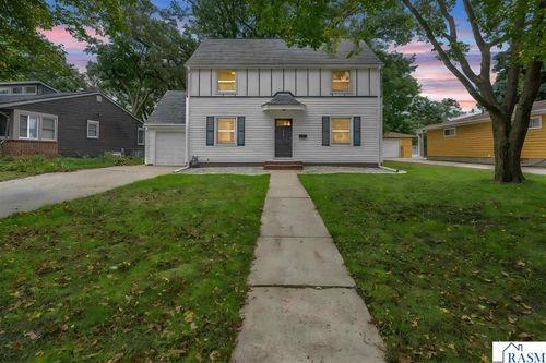 108 Ridge Ct, Mankato, MN, 56001-2212 | Card Image