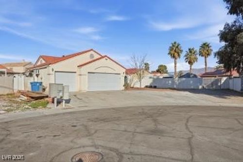 2112 Broken Twig Ct, North Las Vegas, NV, 89032-0703 | Card Image