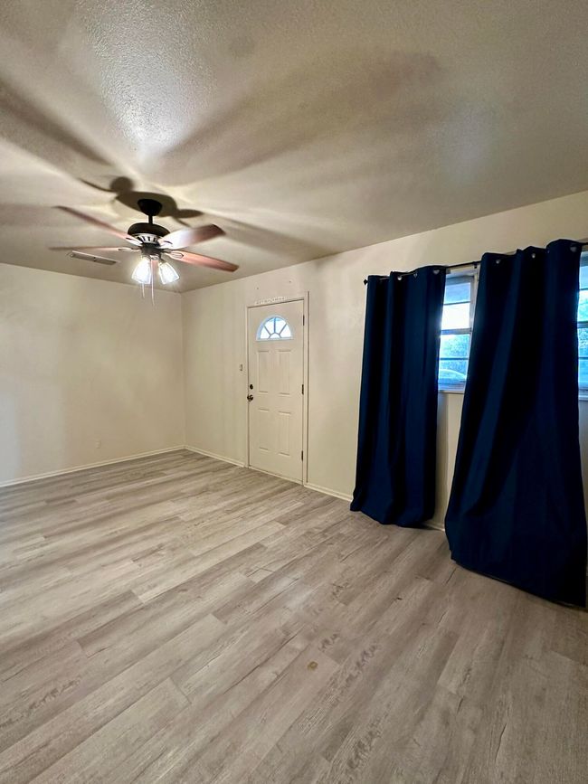 740 S 11 Th St, House other with 4 bedrooms, 2 bathrooms and null parking in Slaton TX | Image 8