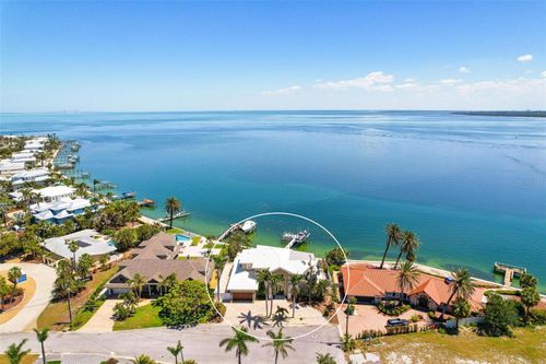 606 Crestwood Ln, HOLMES BEACH, FL, 34217-1214 | Card Image