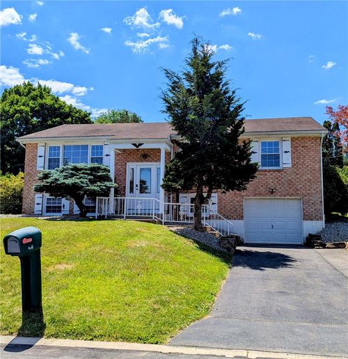 2650 Clover Dr, EASTON, PA, 18045-2103 | Card Image