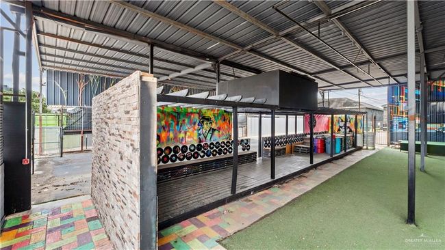 407 S 17 Th St, Home with 0 bedrooms, 0 bathrooms and 15 parking in McAllen TX | Image 6