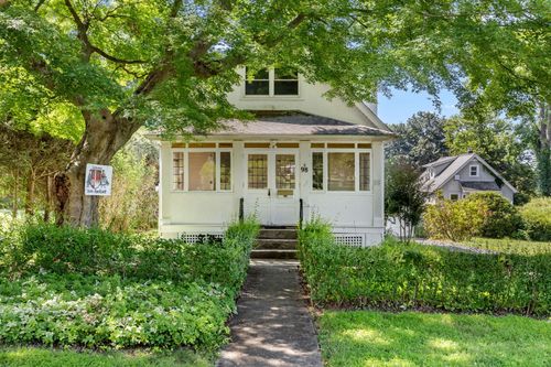 98 Westlake Dr, Valhalla, NY, 10595-1238 | Card Image