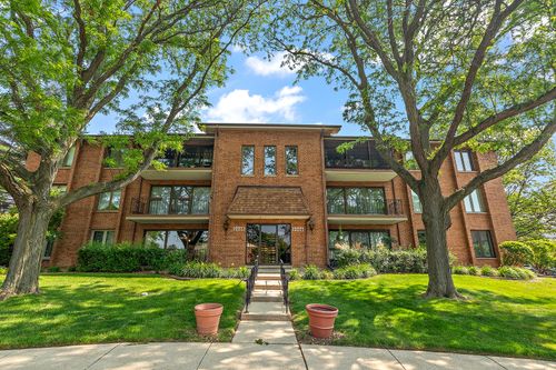 apt-3ne-9900 Shady Ln, Orland Park, IL, 60462-5335 | Card Image