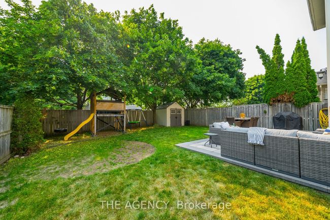 71 Tunney Pl, House other with 3 bedrooms, 4 bathrooms and 2 parking in Whitby ON | Image 37