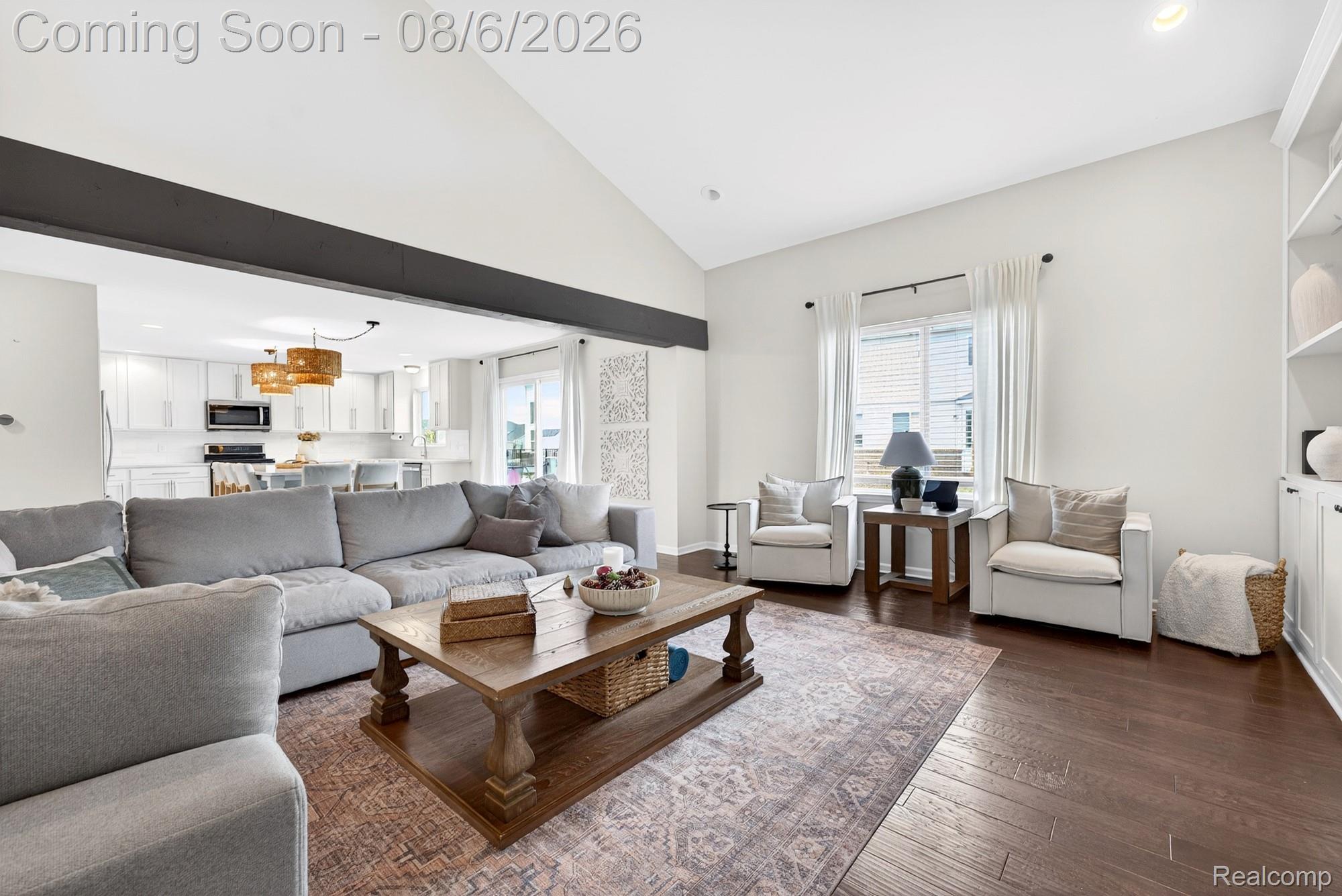 Residential in Lyon Charter Township 4