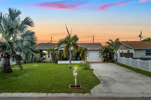 8318 76th Ave, Largo, FL, 33777-4418 | Card Image