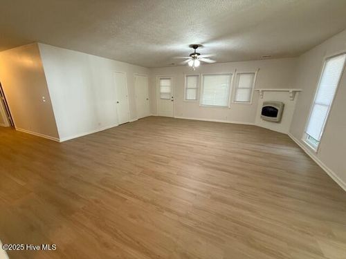 4465 Old Blounts Creek Rd, Chocowinity, NC, 27817-9036 | Card Image