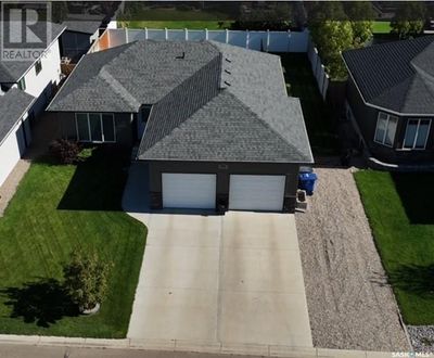 12102 Battle Springs Dr, House other with 4 bedrooms, 3 bathrooms and null parking in Battleford SK | Image 3