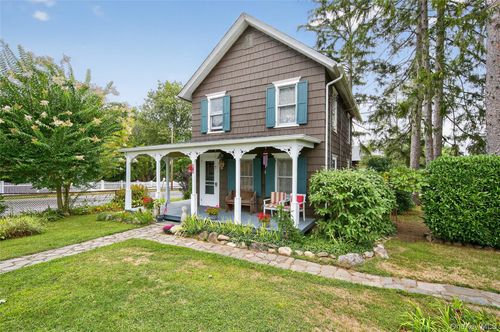 58 Grove St, Glenwood Landing, NY, 11547-3063 | Card Image