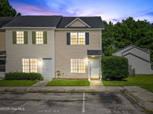 200 Fairwood Ct, Jacksonville, NC, 28546-7959 | Card Image