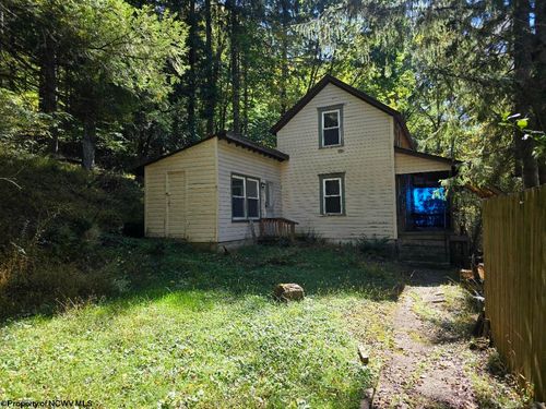 302 Harpertown Road, Elkins, WV, 26241 | Card Image