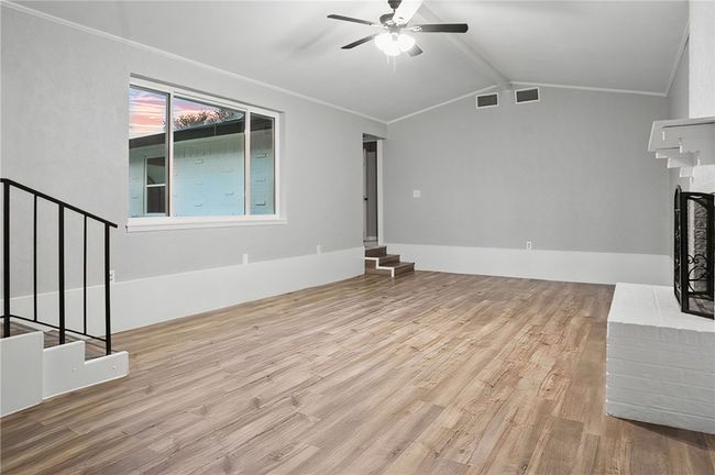 163 Windsor Dr, House other with 4 bedrooms, 2 bathrooms and 4 parking in Beeville TX | Image 4
