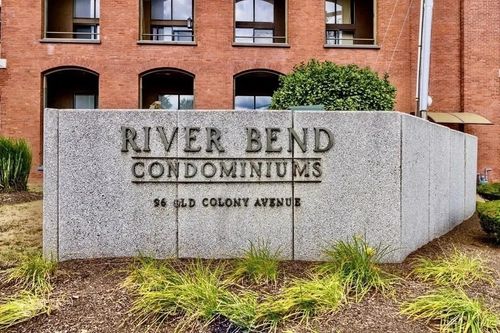 apt-227-96 Old Colony Ave, East Taunton, MA, 02718-1125 | Card Image