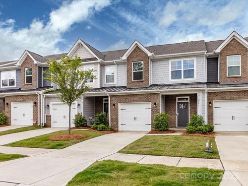 2141 Bexar Trl, Matthews, NC, 28105-7732 | Card Image