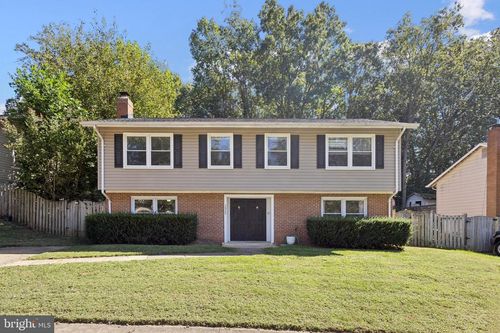 3925 Forge Dr, WOODBRIDGE, VA, 22193-2213 | Card Image