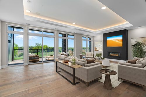 200-1 Hill Farm Cir, North Oaks, MN, 55127-2005 | Card Image