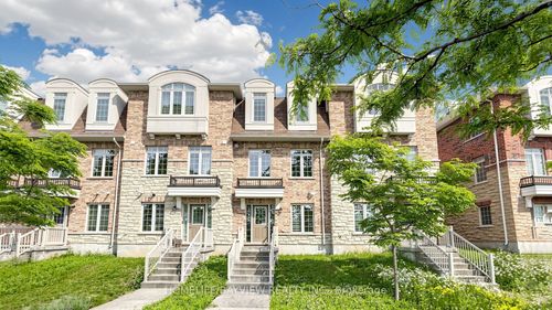 10981 Woodbine Ave, Markham, ON, L6C0X4 | Card Image