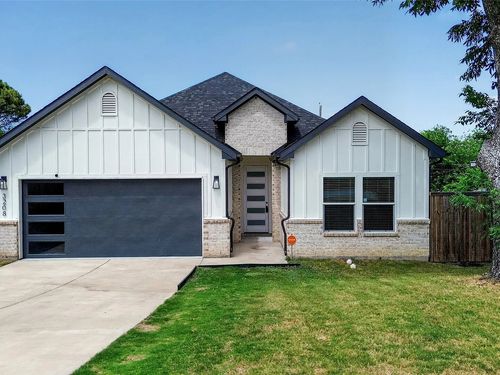 3208 Nw 31st St, Fort Worth, TX, 76106-3414 | Card Image