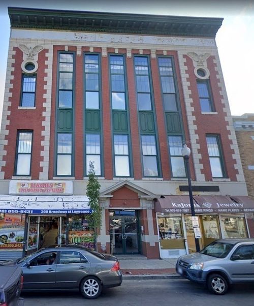204-204 Broadway, Lawrence, MA, 01840-1038 | Card Image