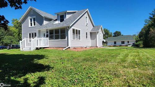 1136 Summer St, Grinnell, IA, 50112-1751 | Card Image