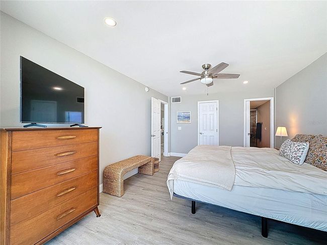 Bedroom | Image 13