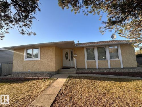 4120 135 Ave Nw, Edmonton, AB, T5A2N7 | Card Image