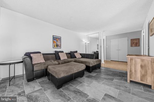 apt-1003-250 S Reynolds St, ALEXANDRIA, VA, 22304-4423 | Card Image