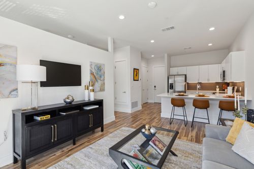 2990 Reagan St, Dallas, TX, 75219-3418 | Card Image