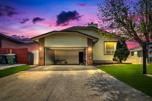 56 Castlefall Way Ne, Calgary, AB, T3J1M7 | Card Image