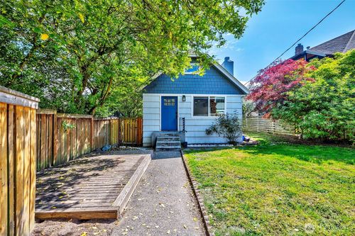 unit-1-3806 35th Ave W, Seattle, WA, 98199-1632 | Card Image