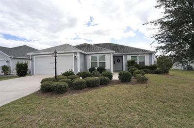 11188 Hess Way, House other with 3 bedrooms, 2 bathrooms and null parking in Oxford FL | Image 1