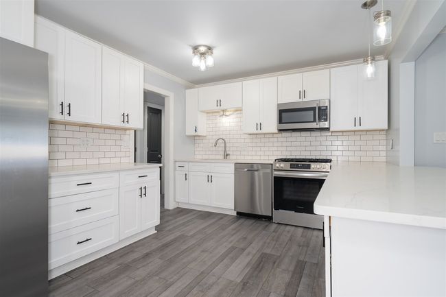 817 N Mohave Dr, House other with 4 bedrooms, 2 bathrooms and 4 parking in Pontiac IL | Image 9