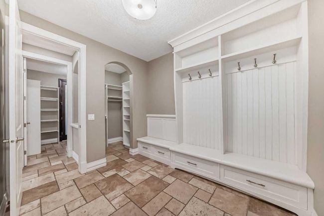 137 Aspen Summit Heath Sw, Home with 7 bedrooms, 6 bathrooms and 6 parking in Calgary AB | Image 27