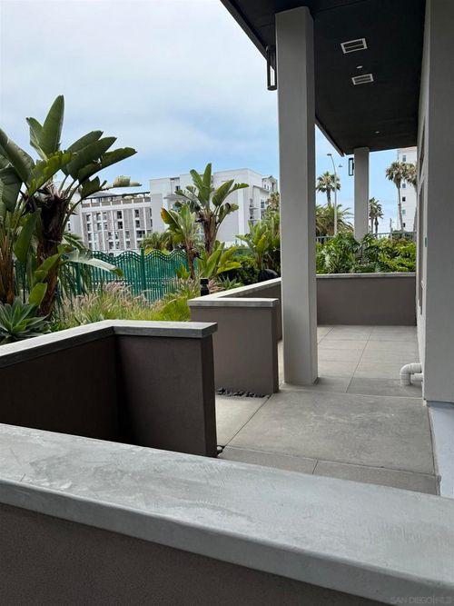 101-355 N Cleveland St, Oceanside, CA, 92054-2639 | Card Image