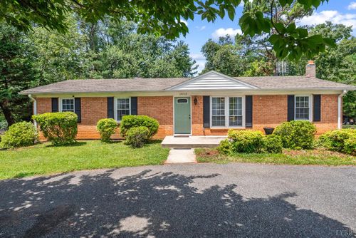 1853 Rainbow Forest Dr, Lynchburg, VA, 24502-3176 | Card Image