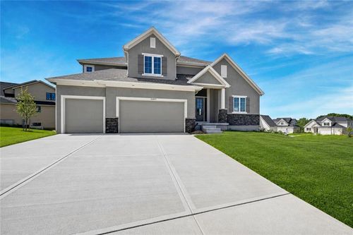 22077 W 99th Ter, Lenexa, KS, 66220 | Card Image