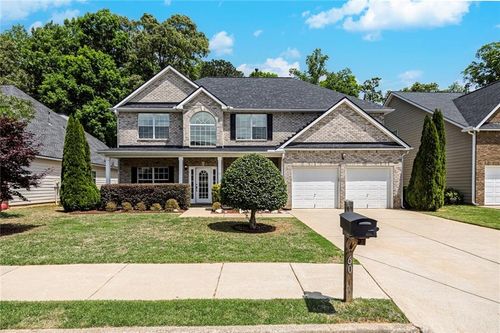 60 Wellsley Ln, Dallas, GA, 30132-9768 | Card Image