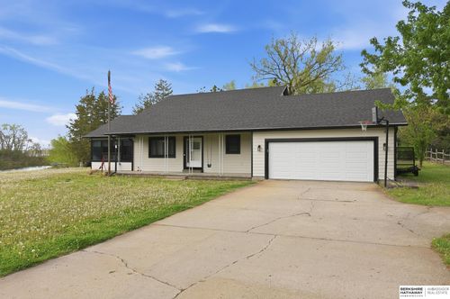2530 Christensen Field Road, Fremont, NE, 68025 | Card Image